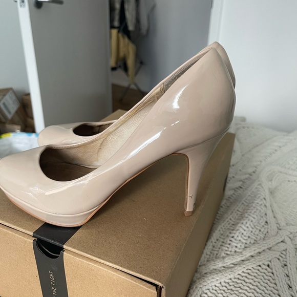 Aldo Nude Heels - Picture 5 of 7